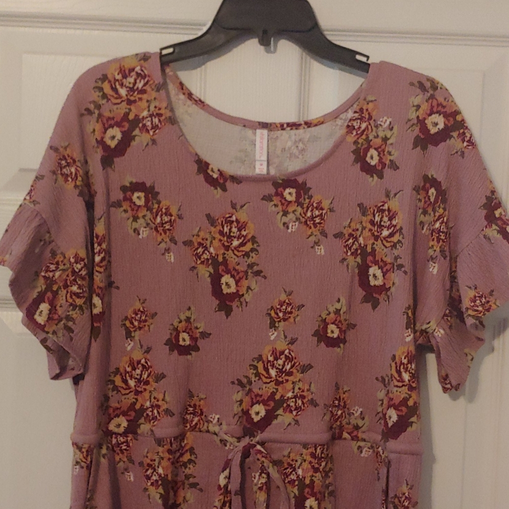 Dress - Picture 2 of 4